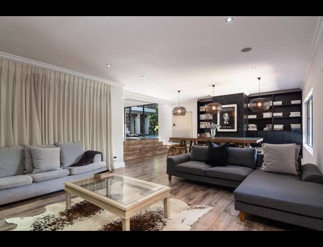 4 BEDROOM HOUSE FOR SALE IN ZIMBALI ESTATE